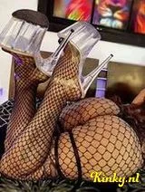 Francesca - ,❤💙💛 I'm new in town, partying all night.