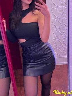 selena-virtual-sex-via-kinky-691c5bbdaef88e0013c9ce6d