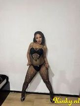 karolina-escort-via-kinky-69174aaf5a625a00138add84