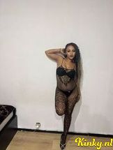 karolina-escort-via-kinky-69174aad0e66ef00137b6ea3