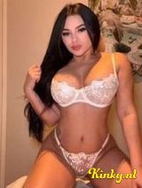 Laura - PetitaPartygirl