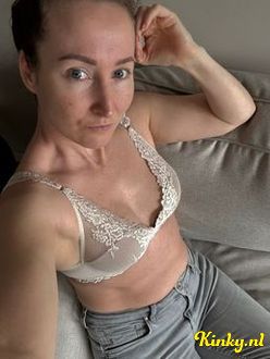 anna-virtual-sex-via-kinky-6935575af31e2a001390d281