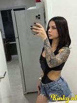 Serena - First time in the city, all natural body.