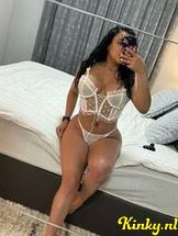 camila-prive-ontvangst-via-kinky-691c53f6c0682f0013e03c9e