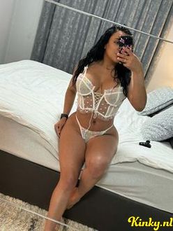 camila-prive-ontvangst-via-kinky-691c53f6c0682f0013e03c9e