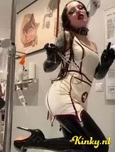 moir-bdsm-via-kinky-6929f76dee99270013508db3