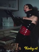 moir-bdsm-via-kinky-6929f7c23b785a0013ca2226