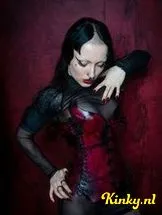 moir-bdsm-via-kinky-692f5aa49220680013df41b5