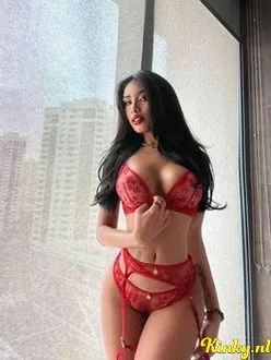 thalia-escort-via-kinky-691d03122ae1c700122312ad