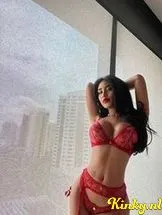 thalia-escort-via-kinky-691d030fc0682f0013e03ef3