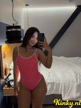 valentina-prive-ontvangst-via-kinky-691f0129c0682f0013e042be