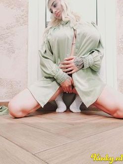 suzi-escort-via-kinky-692047ab35dea800130b3ba5