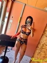 ruby-escort-via-kinky-69247fa335dea800130b4008