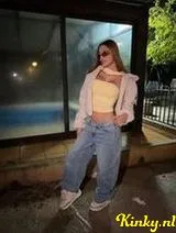 Emma - VIP young latina