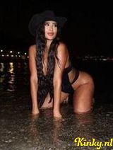 Nia - brunette newly arrived