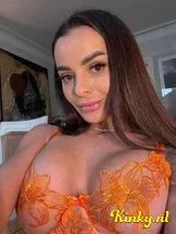 irina-prive-ontvangst-via-kinky-6932f2fdb956600014c30895