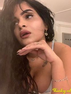 selena-prive-ontvangst-via-kinky-6928848b8a5c160014f4ac62