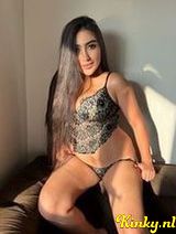 Victoria - Seductive and obedient