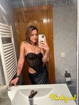 lotus-escort-via-kinky-6929db04162eac0013097d63