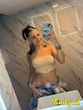 lotus-escort-via-kinky-6929db03162eac0013097d62