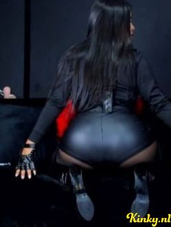 mistress-melissa-bdsm-via-kinky-69290ad1695ee8001390a0ae