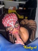 Chanell - Terug je verleiding gooit persoon