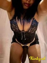 mia-bdsm-via-kinky-693bd09c913944001278a4de