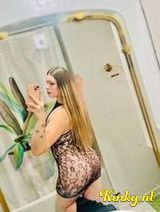 Sara - Colombian new blonde party girl