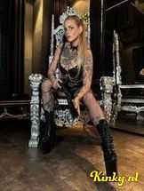 raven-bdsm-via-kinky-692de193c5aee600146a658a