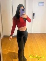 sirena-bdsm-via-kinky-692dfe3f79589100132bed76