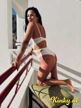 eva-erotische-massage-via-kinky-694182c5a18cde0013531dd0