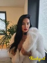 eva-erotische-massage-via-kinky-69417d2ad30fad00136134da