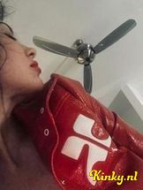 eva-erotische-massage-via-kinky-69432056a18cde0013532004