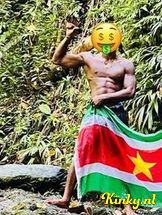 valentino-prive-ontvangst-via-kinky-69693349fba79a0013a74396