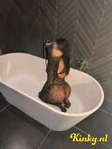 chloey-prive-ontvangst-via-kinky-69890920be88c300149aa809