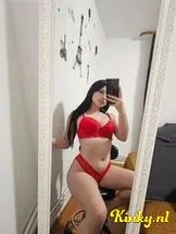 karyna-escort-via-kinky-692f62ae863ac800131fe3e3