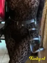 Laura - Sexy short blondy