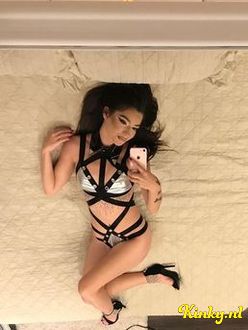 annei-ryans-escort-via-kinky-6931b439d4f9e8001377c8ed