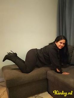 laura-escort-via-kinky-6931cde8d597980013a70ea8