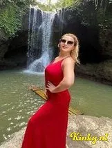 kira-erotische-massage-via-kinky-69372ac198fed50013e7ac25