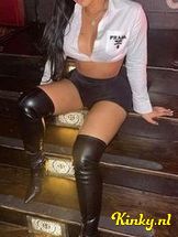 karina-erotische-massage-via-kinky-6942a8593b24e100133de095