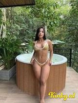 Paris - •Colombian girl, new in town and unforgettable.