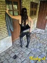 katty-escort-via-kinky-693ad3506578fb0013939f1c