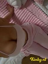 anastasia-erotische-massage-via-kinky-696d178172525600137de50f