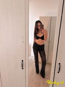 alina-prive-ontvangst-via-kinky-693be2edf83c6e0013fb4e86