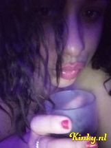 katty-erotische-massage-via-kinky-698120bbbb927a00130a4c58