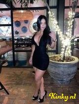 Khloee - The Hottes Brunette