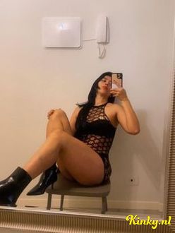 camila-prive-ontvangst-via-kinky-6943e9eb11532400138692d9