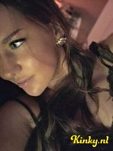 nina-virtual-sex-via-kinky-69441daa9dee3200127c4490