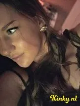 nina-virtual-sex-via-kinky-69441daa9dee3200127c4490